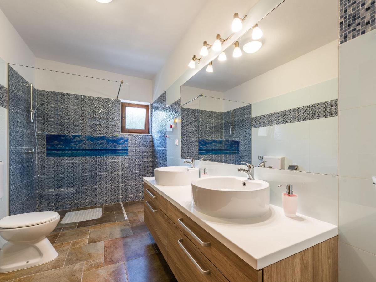 Holiday Home Velebit By Interhome 로바니스카 외부 사진