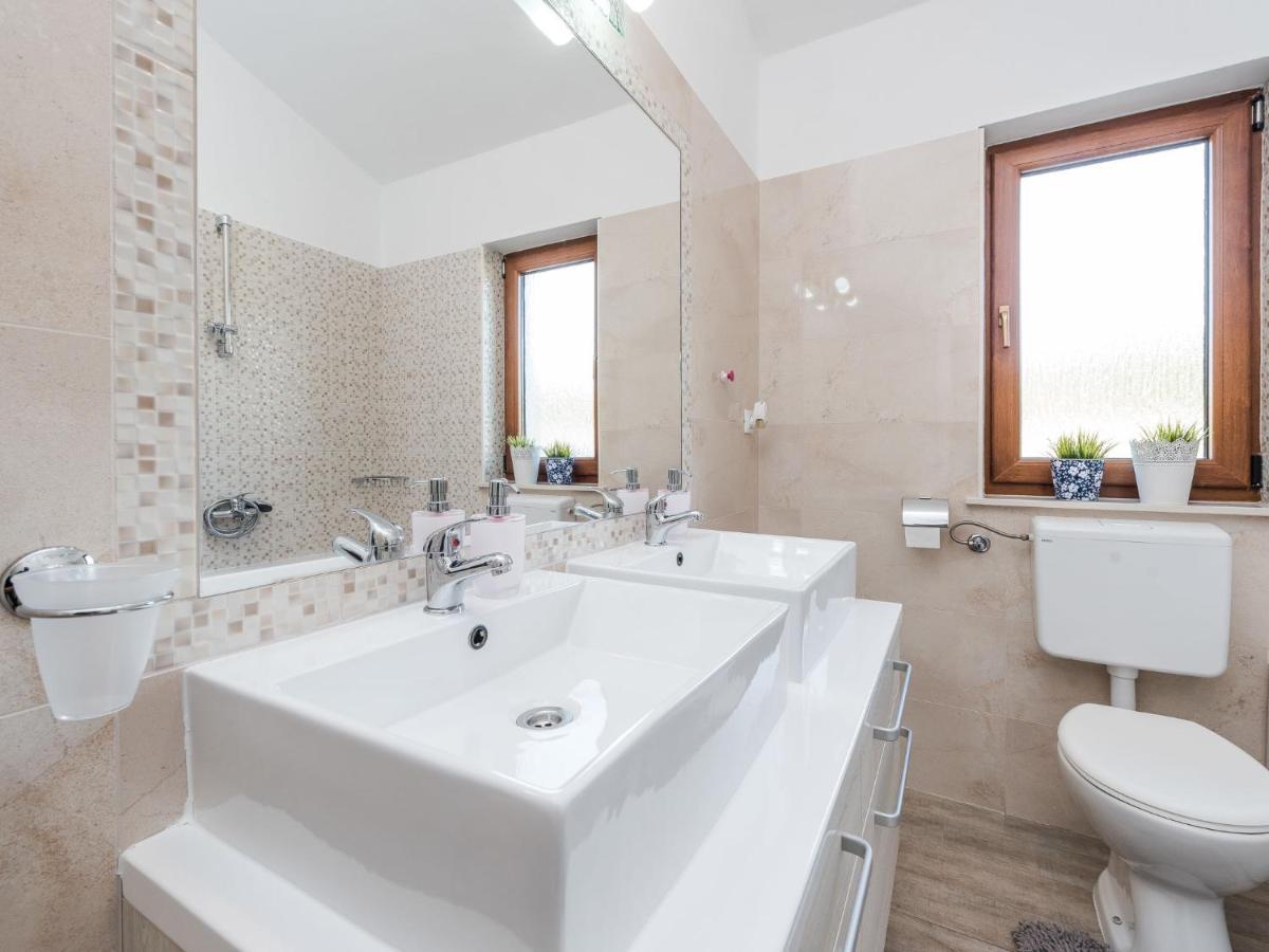 Holiday Home Velebit By Interhome 로바니스카 외부 사진