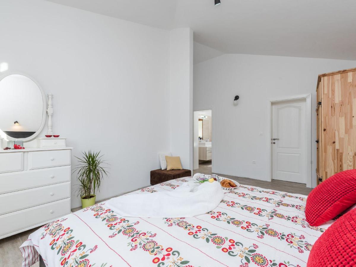 Holiday Home Velebit By Interhome 로바니스카 외부 사진